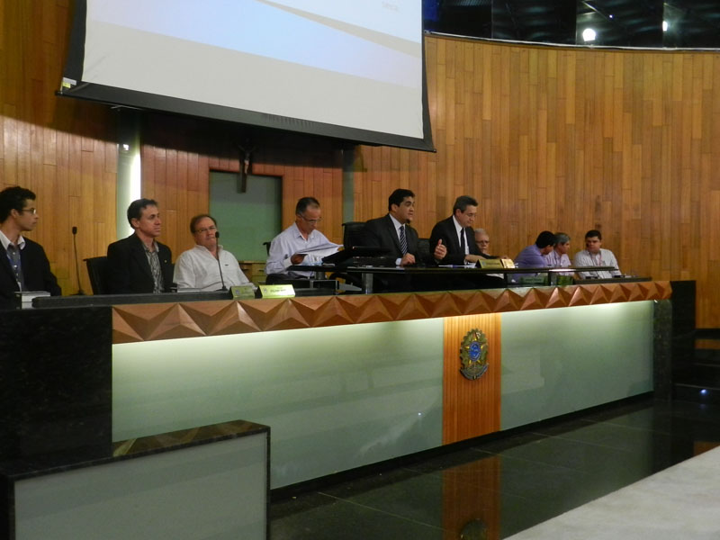 Câmara Municipal de Uberlândia realiza audiência pública sobre o consumo e o abastecimento de água na cidade
